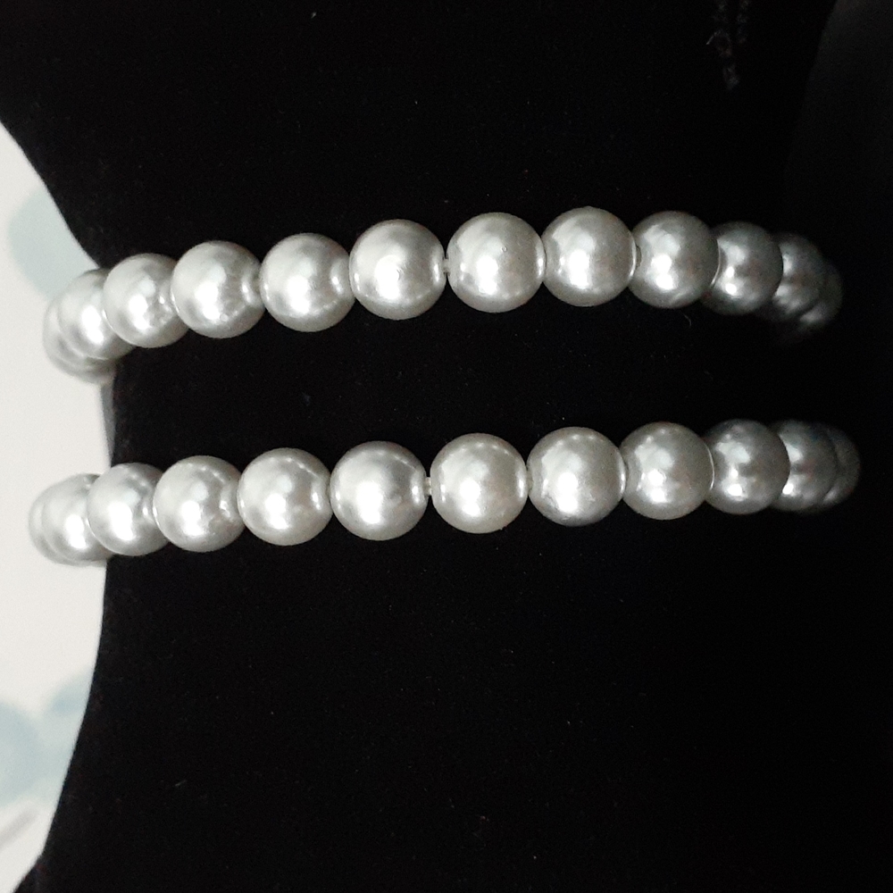 2 Faux Pearl Stretch Bracelets